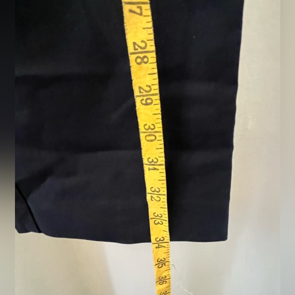 Ann Taylor - Margo Style - size 8 black Crop Pants - Picture 3 of 4
